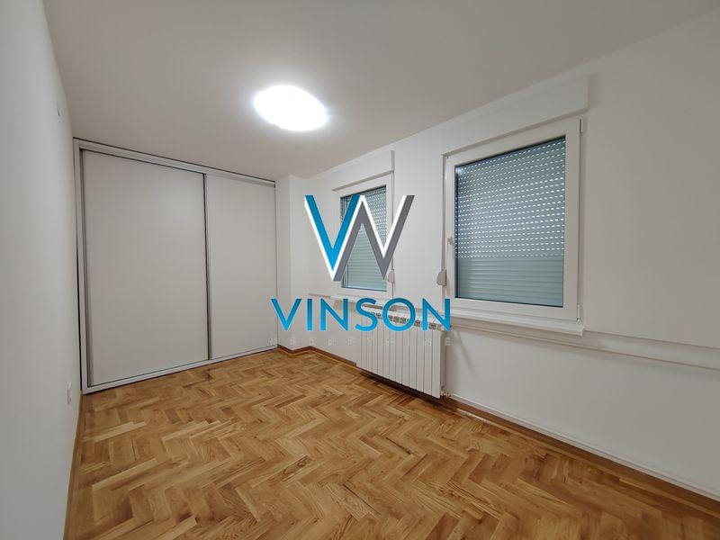Novi Sad, Bulevar - Nenamešten trosoban stan ID#9104115
