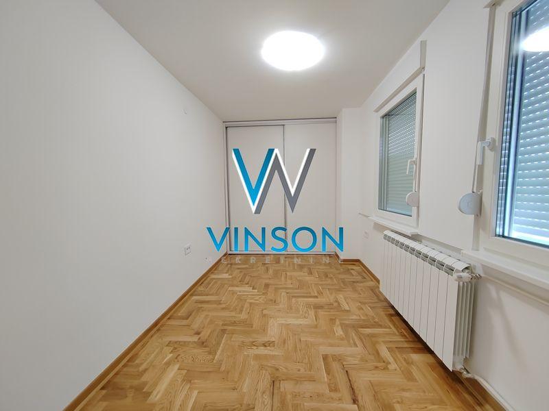 Novi Sad, Bulevar - Nenamešten trosoban stan ID#9104115