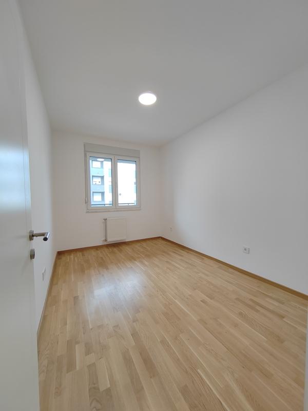 Novi Sad, Avijacija - Neuseljavan nenamešten dvosoban stan ID#9104155
