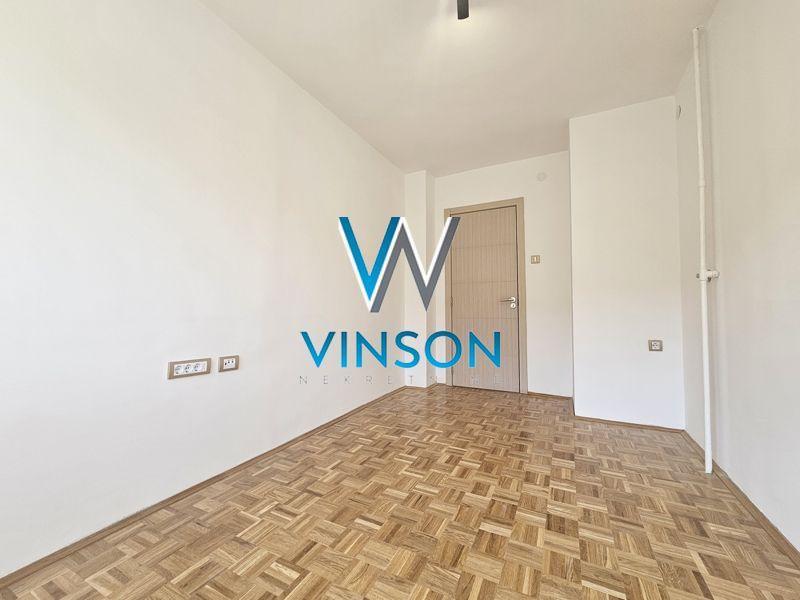 Novi Sad, Sajam - Nenamešten trosoban stan ID#9104259