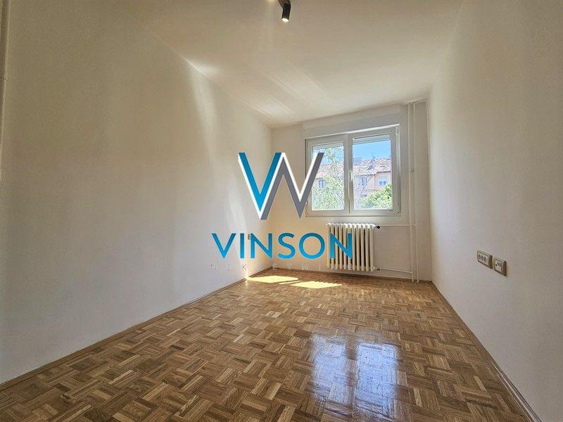 Novi Sad, Sajam - Nenamešten trosoban stan ID#9104259