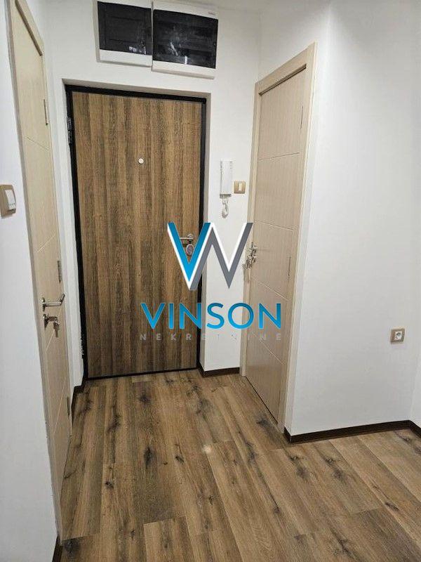 Novi Sad, Sajam - Nenamešten trosoban stan ID#9104259