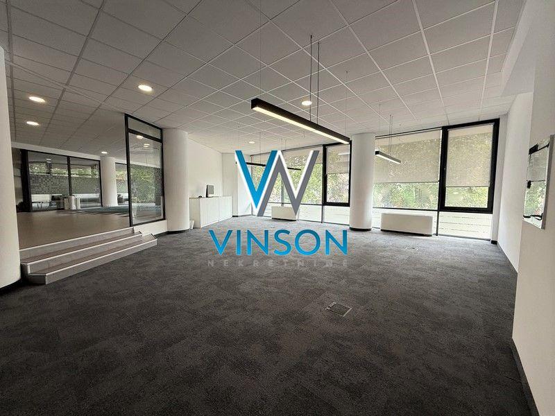 Novi Sad, Bulevar - Odličan poslovni prostor + garaže ID#9104287