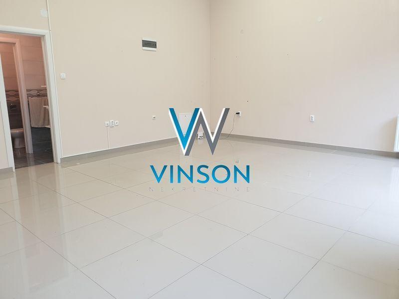 Novi Sad, Grbavica - Višenamsnki ulični lokal ID#9104405